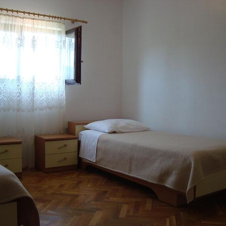 Apartmani Ždrelac エクステリア 写真