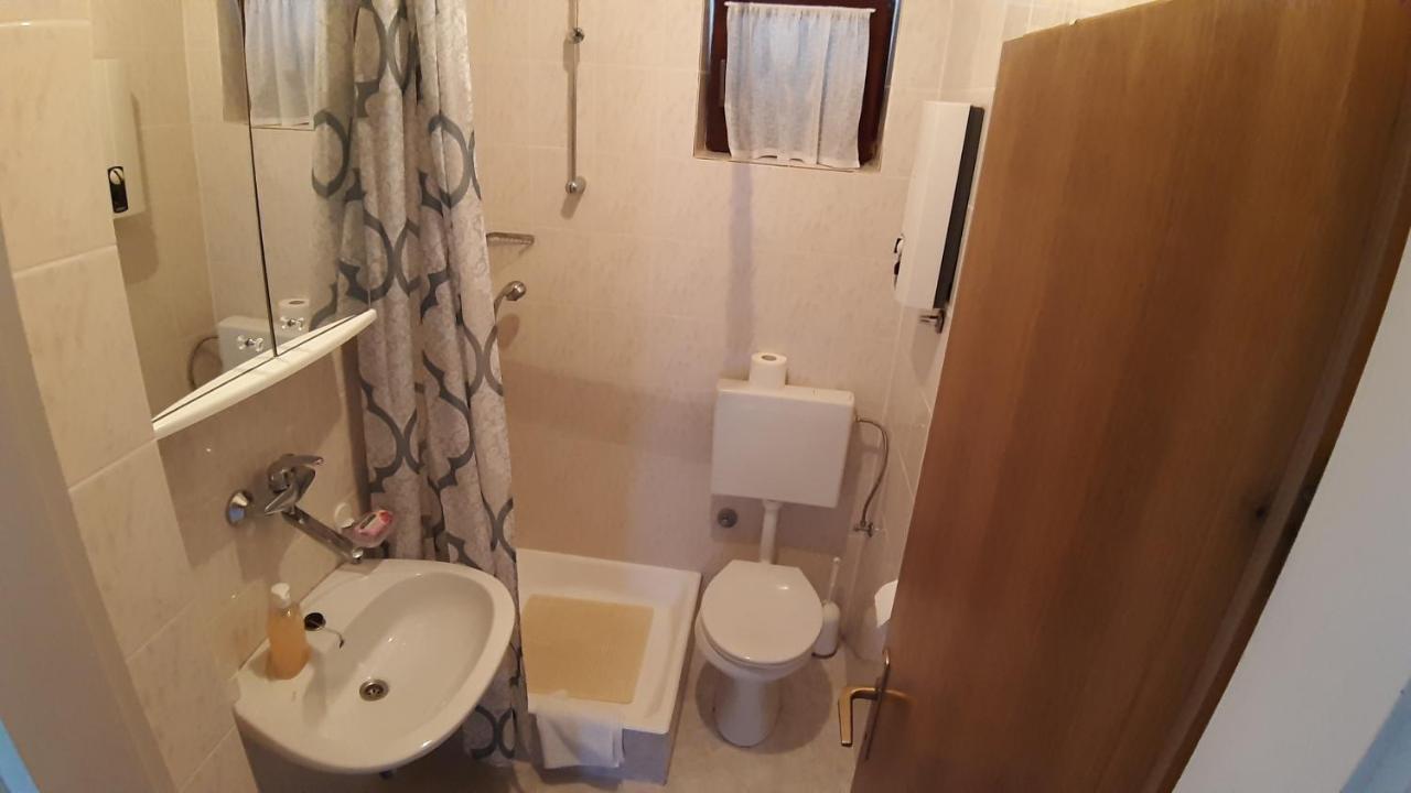 Apartmani Ždrelac エクステリア 写真
